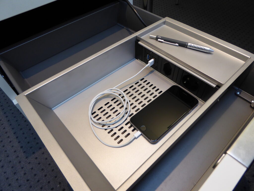TORO TRAY 001